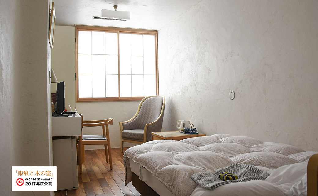 洋室シングル貝灰漆喰ルーム